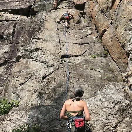 Gjestegard Sykkel Og Skicamp 3* Torpo
