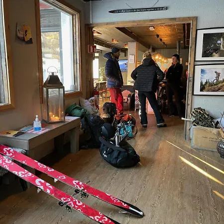 Semesterpark Gjestegard Sykkel Og Skicamp 3*